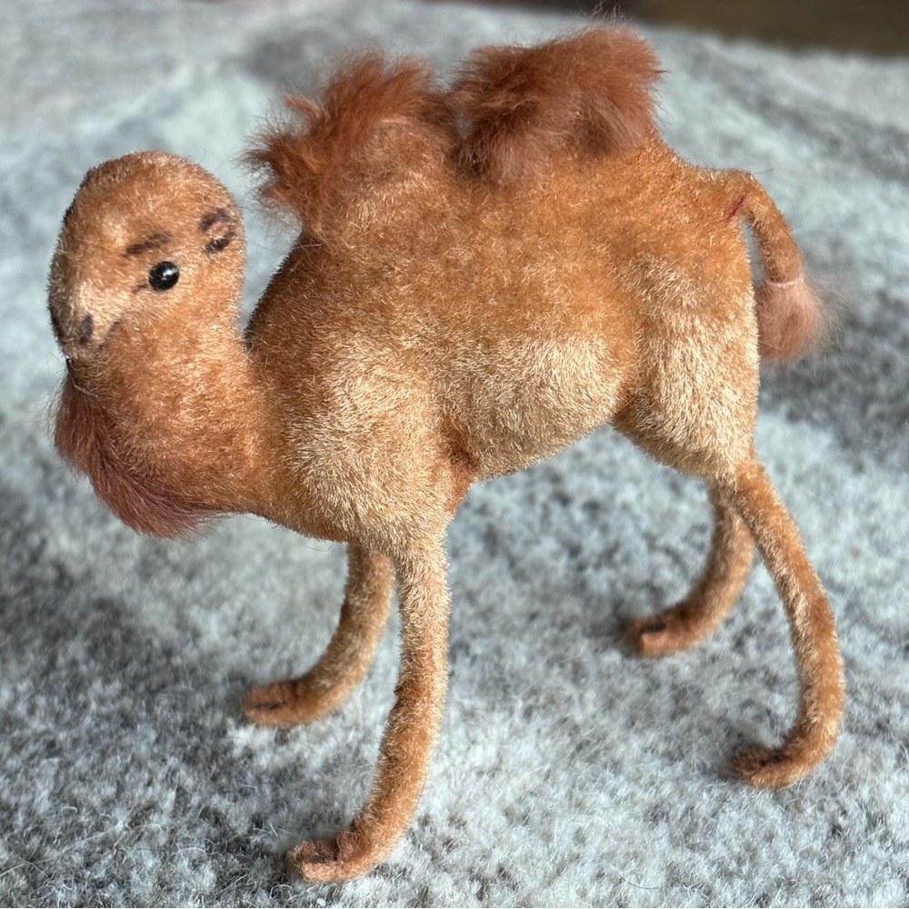 Vintage West Germany Wagner Kunstlerschutz Flocked Camel Nativity Original Label